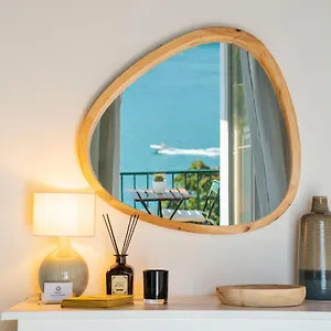 Nagi Apartment Carate Urio