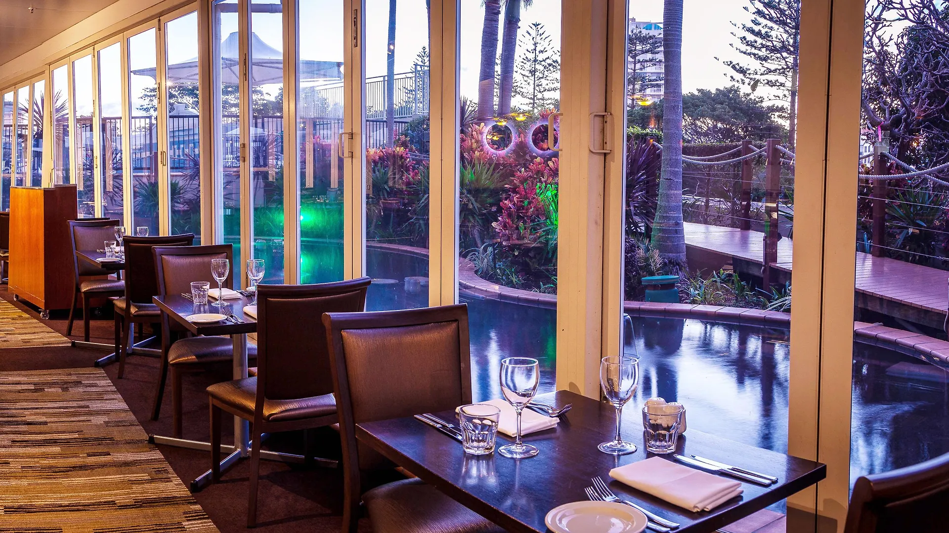 **** Resort Mantra Twin Towns Hotel Tweed Heads Australia
